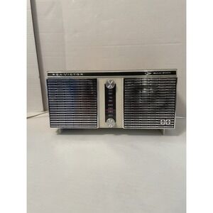 RCA Victor Transistor‎ Radio RGA39W-Walnut Works RCA